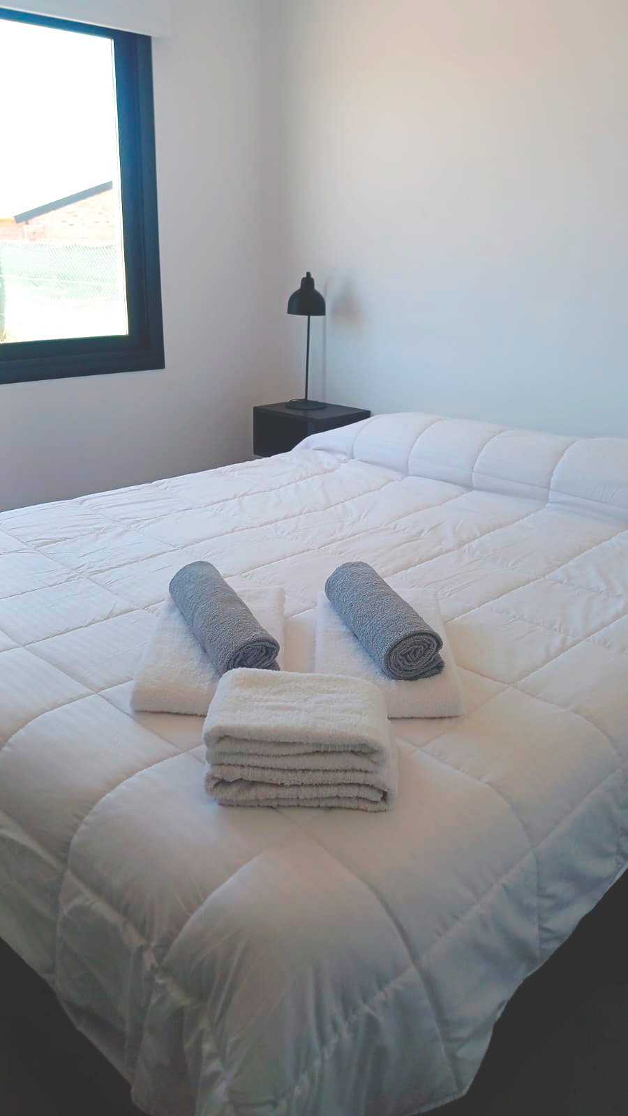 Dormitorio principal cama Queen Size